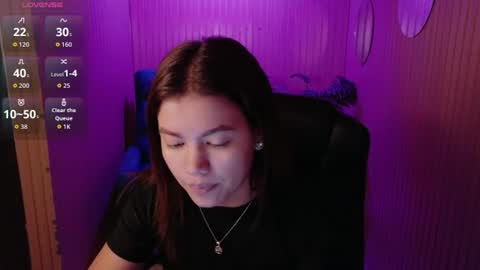 Snapshot of alessiamonroe_ chatting on June 18, 8:35 pm alessiamonroe_ online show from June 18, 8:35 pm