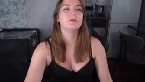 Snapshot of alessssamistress chatting on August 5, 1:58 pm Alex online show from August 5, 1:58 pm