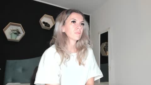 alesys69 online show from December 30, 12:00 am