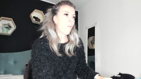 alesys69 online show from January 12, 11:15 pm