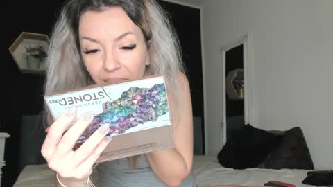 alesys69 online show from January 16, 10:55 pm