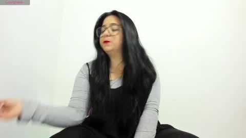Alejandra online show from May 10, 5:45 am