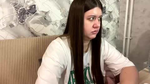 Snapshot of aletta_oushen chatting on February 12, 5:05 pm Aletta Oushen online show from February 12, 5:05 pm