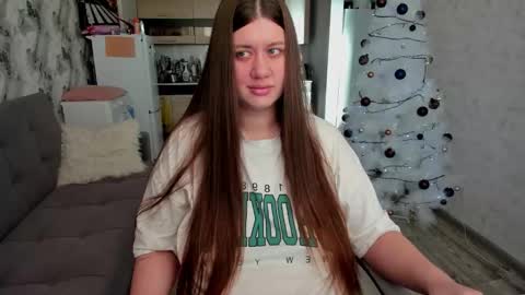 Snapshot of aletta_oushen chatting on December 21, 8:21 am Aletta Oushen online show from December 21, 8:21 am