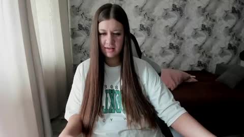 Snapshot of aletta_oushen chatting on May 24, 8:08 am Aletta Oushen online show from May 24, 8:08 am