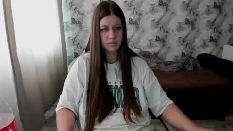 Snapshot of aletta_oushen chatting on June 26, 9:57 am Aletta Oushen online show from June 26, 9:57 am