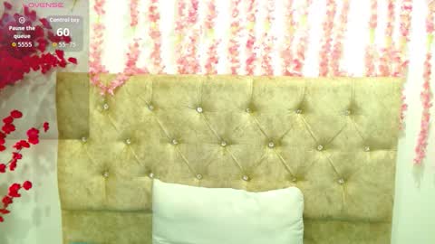 alettallove online show from November 9, 5:44 pm