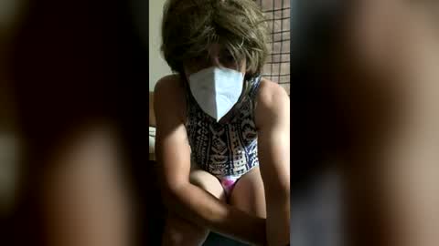 Snapshot of aletvclosetmty chatting on June 26, 1:26 pm aletvclosetmty online show from June 26, 1:26 pm