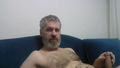 Snapshot of alex80581 chatting on March 4, 5:32 am Alexey online show from March 4, 5:32 am