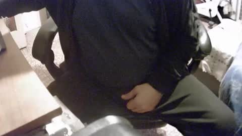 Snapshot of alex81pv1981 chatting on December 3, 7:00 pm alex81pv1981 online show from December 3, 7:00 pm