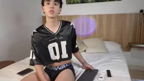 alex online show from October 19, 3:45 pm