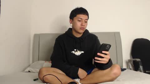 Owen online show from April 23, 2:02 am