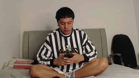 Snapshot of alex__lover chatting on May 26, 6:48 pm Owen online show from May 26, 6:48 pm