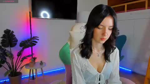 Snapshot of alex__shine chatting on July 19, 8:51 am Alex Shine online show from July 19, 8:51 am