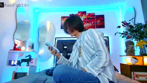 sneider online show from December 24, 7:00 pm