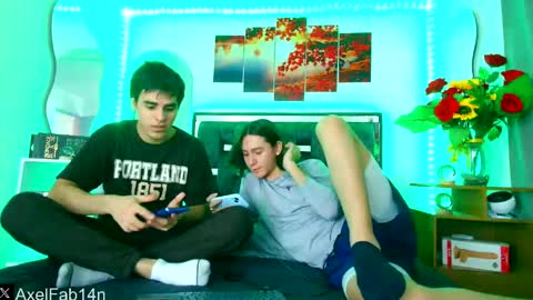 sneider online show from February 19, 7:05 pm