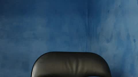 Snapshot of alex_blu chatting on June 25, 3:16 pm Alex online show from June 25, 3:16 pm