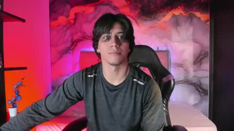 Snapshot of alex_cano chatting on July 21, 12:40 pm alex online show from July 21, 12:40 pm