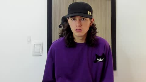 Snapshot of alex_connorr chatting on February 1, 2:56 pm alex_connorr online show from February 1, 2:56 pm