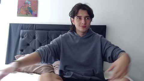 Snapshot of alex_connorr chatting on March 6, 3:24 pm alex_connorr online show from March 6, 3:24 pm