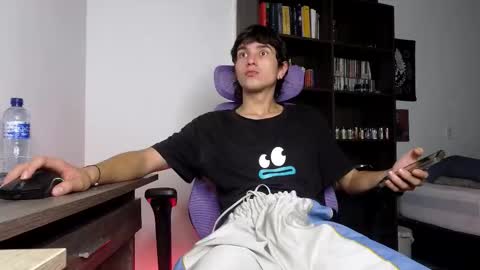 alex_connorr online show from November 18, 3:12 am