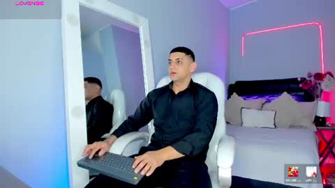 Snapshot of alex_cute77 chatting on July 14, 12:00 pm alex online show from July 14, 12:00 pm