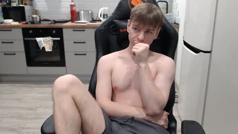 Snapshot of alex_gotcha chatting on December 3, 1:08 am Alex online show from December 3, 1:08 am