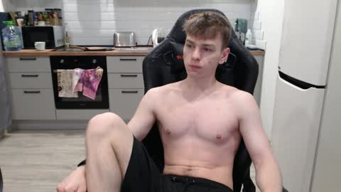 Snapshot of alex_gotcha chatting on December 29, 9:17 am Alex online show from December 29, 9:17 am