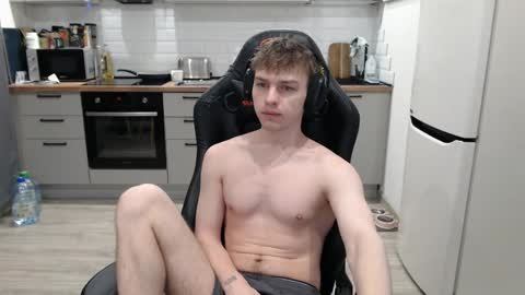 Snapshot of alex_gotcha chatting on January 29, 4:15 am Alex online show from January 29, 4:15 am
