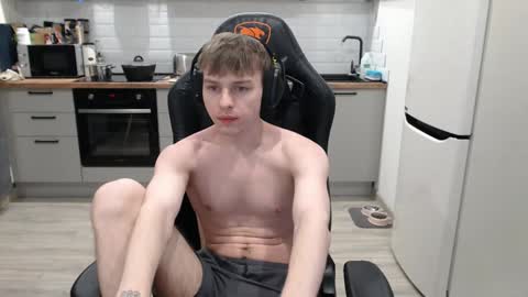 Snapshot of alex_gotcha chatting on February 7, 7:38 pm Alex online show from February 7, 7:38 pm