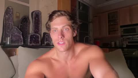 Snapshot of alex_islive chatting on July 14, 1:52 am Alex Stone online show from July 14, 1:52 am