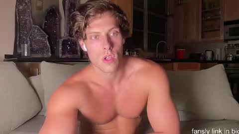Snapshot of alex_islive chatting on July 14, 2:05 am Alex Stone online show from July 14, 2:05 am