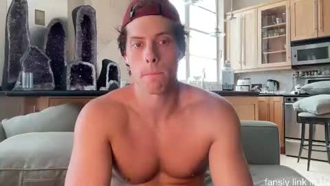 Snapshot of alex_islive chatting on July 23, 7:12 pm Alex Stone online show from July 23, 7:12 pm