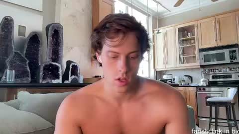 Snapshot of alex_islive chatting on July 24, 7:56 pm Alex Stone online show from July 24, 7:56 pm