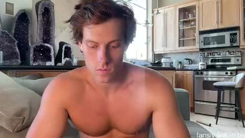 Snapshot of alex_islive chatting on July 25, 9:23 pm Alex Stone online show from July 25, 9:23 pm