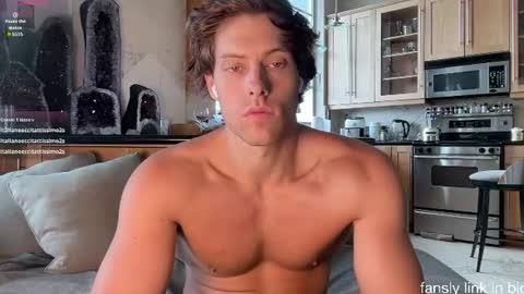 Snapshot of alex_islive chatting on July 27, 6:37 pm Alex Stone online show from July 27, 6:37 pm