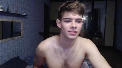 Snapshot of alex_man_01 chatting on September 22, 10:12 pm Alex online show from September 22, 10:12 pm