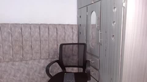 Snapshot of alex_martin47 chatting on June 4, 7:53 pm alex online show from June 4, 7:53 pm