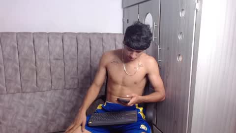 Snapshot of alex_martin47 chatting on June 5, 7:41 pm alex online show from June 5, 7:41 pm