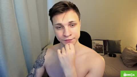 alex_milson online show from February 20, 6:26 am