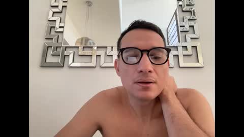 Snapshot of alex_ruiz_ chatting on March 3, 2:59 pm Alex online show from March 3, 2:59 pm