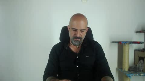 Snapshot of alex_saints_ce chatting on April 13, 1:05 pm Alex Saints online show from April 13, 1:05 pm
