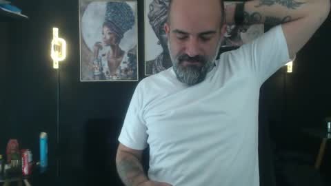 Snapshot of alex_saints_ce chatting on April 28, 2:33 pm Alex Saints online show from April 28, 2:33 pm