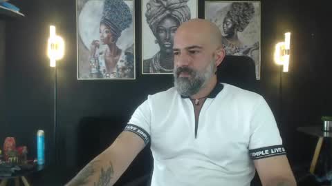 Snapshot of alex_saints_ce chatting on May 1, 4:22 pm Alex Saints online show from May 1, 4:22 pm