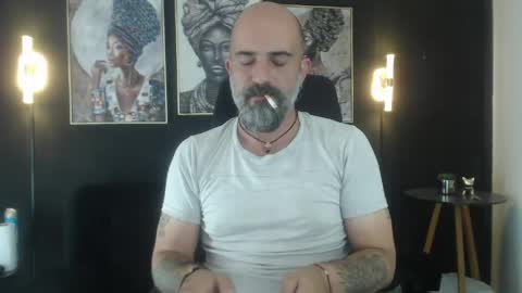Snapshot of alex_saints_ce chatting on May 5, 1:19 pm Alex Saints online show from May 5, 1:19 pm