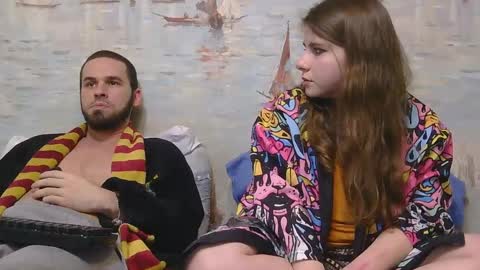 Alex and Sarah online show from May 1, 9:41 pm