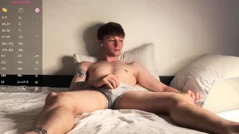 alex_schafer online show from June 13, 6:06 pm