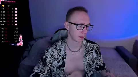 alex_silent online show from October 15, 1:00 pm