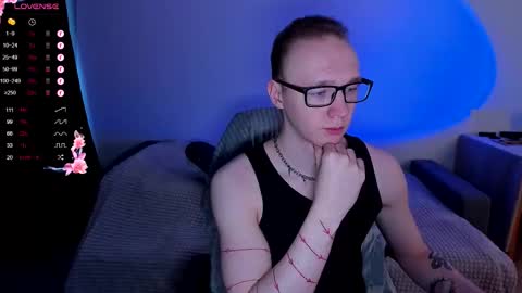 alex_silent online show from November 9, 8:12 am