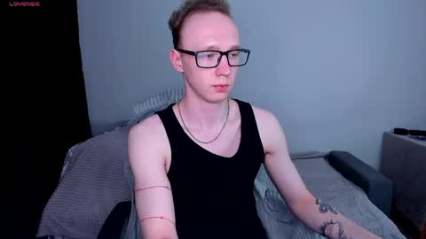 alex_silent online show from May 22, 5:51 pm